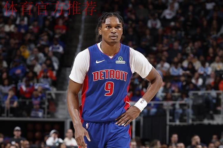 练练罚球！奥萨尔全场6中3、罚球7中1得到7分6篮板2失误